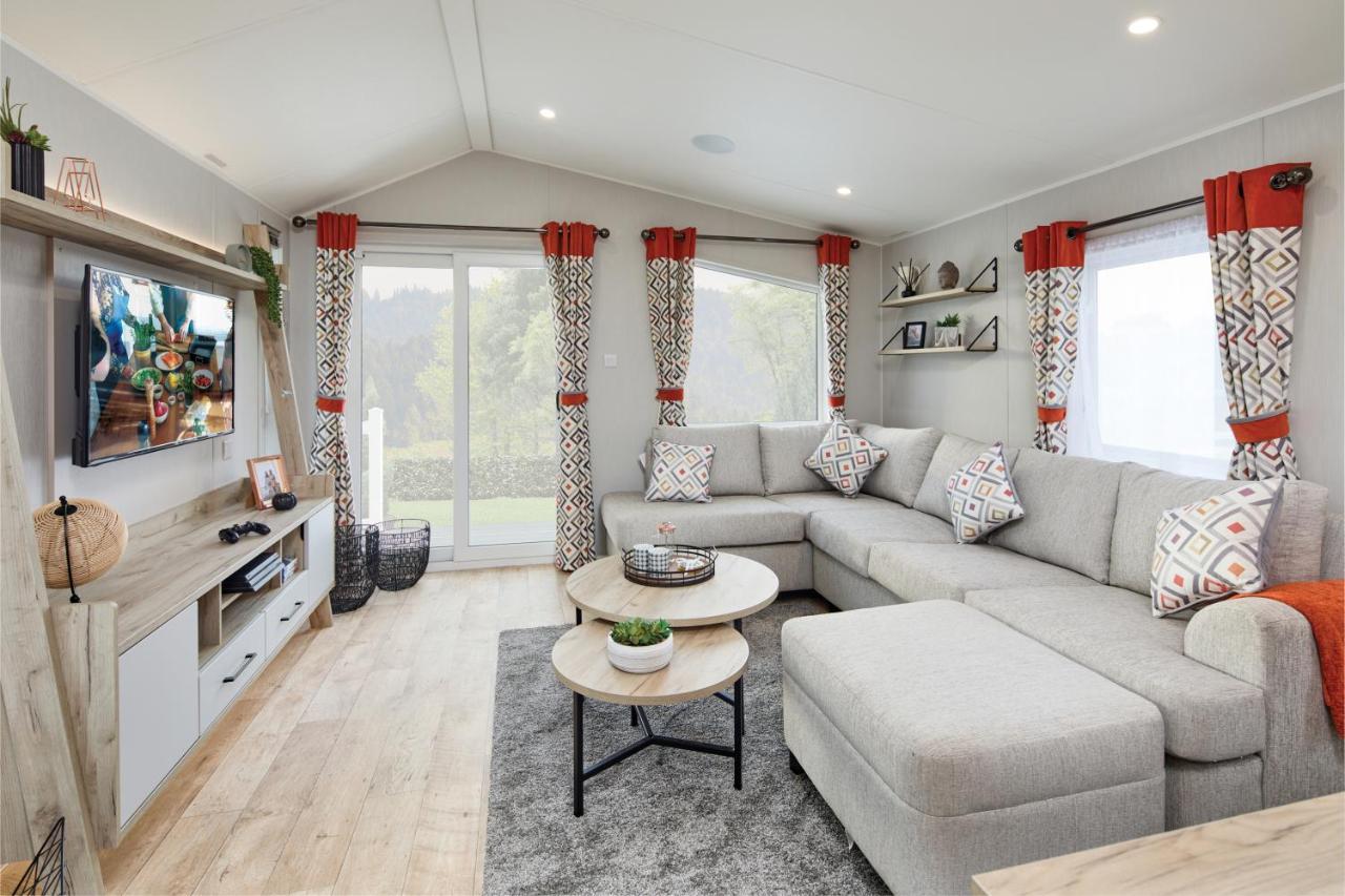 באזנת'ווייט Elite Holiday Caravan מראה חיצוני תמונה